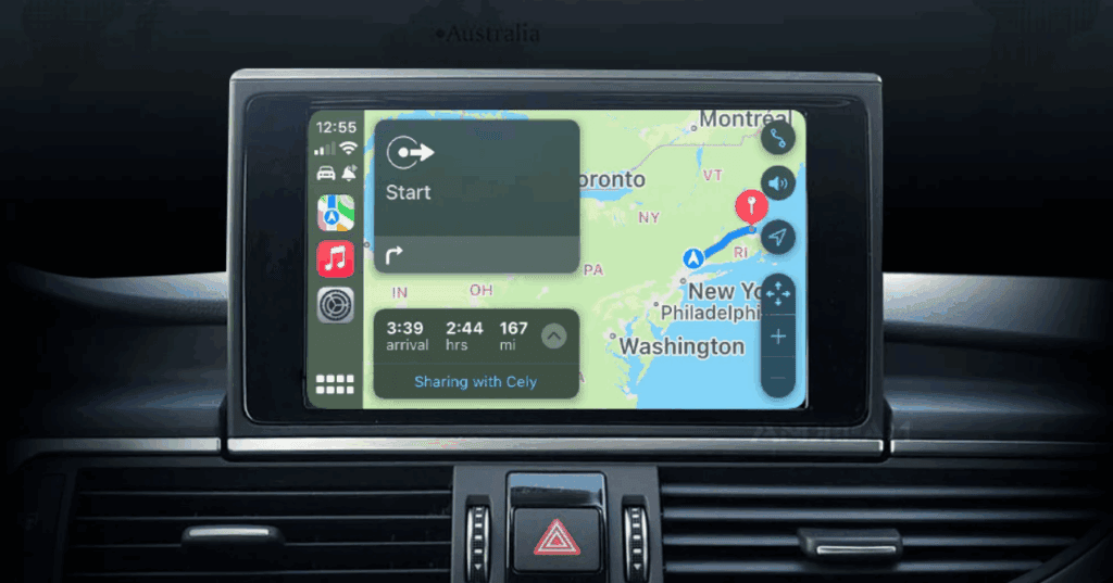 Navigace Apple CarPlay na displeji ve starším Audi